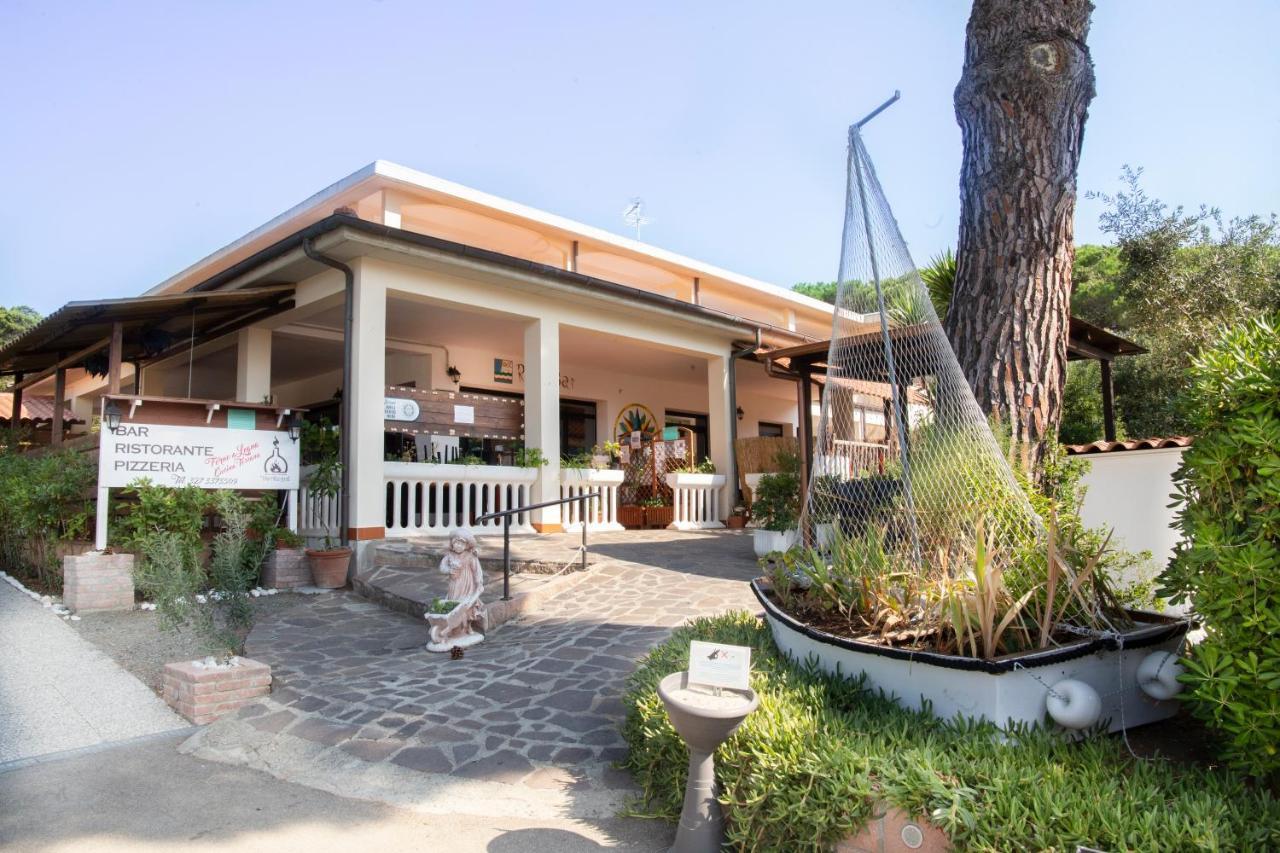 מרינה די ביבונה Residence Le Rose מראה חיצוני תמונה